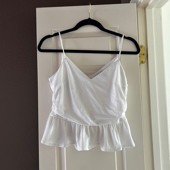 Express Ruffle Tank | small - Picture 2 of 5